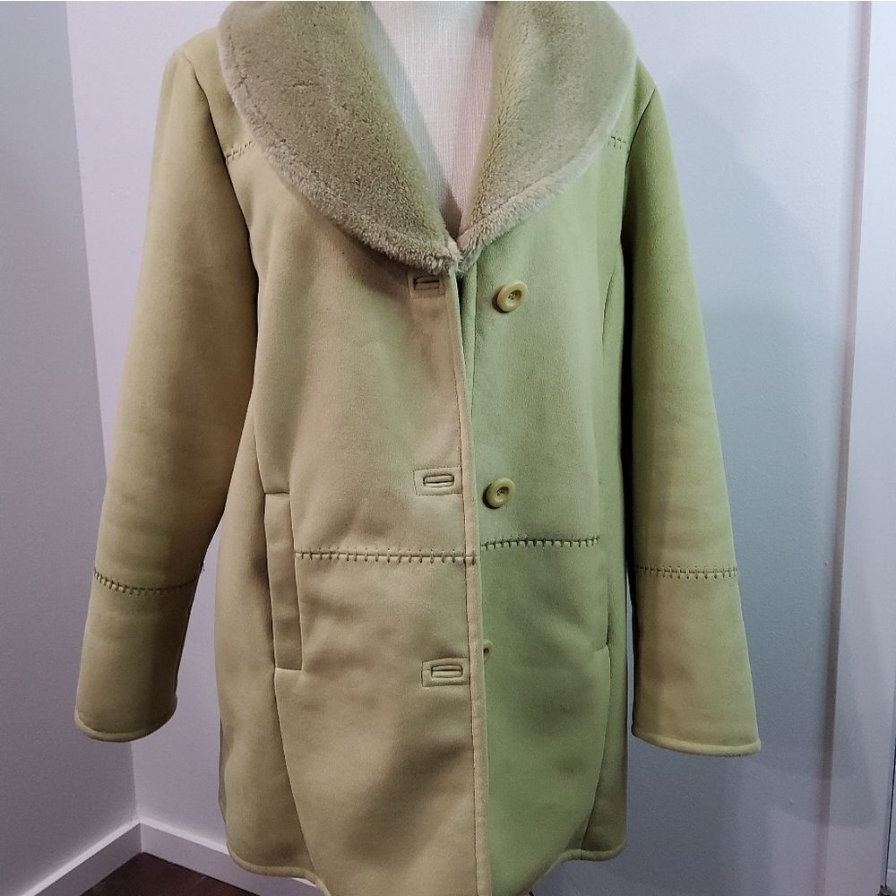 IZZI Outerwear Women's Winter Coat Size L